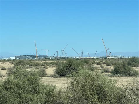 What is being built? Coming into town from Tucson. : r/phoenix