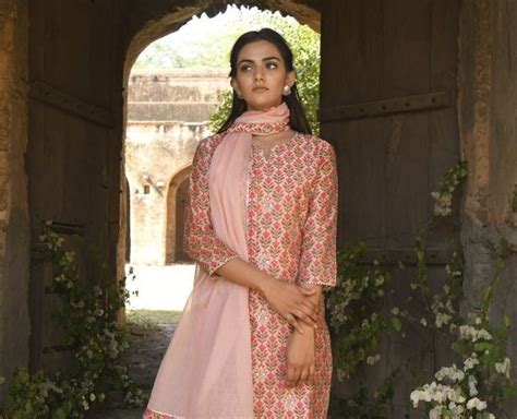 Pink Hand Block Printed Chanderi Gota Patti Kurta with Cotton Pants and ...
