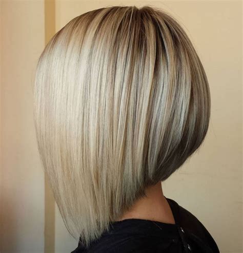 Angled Bob For Medium Length Hair | Angled bob hairstyles, Angled bob ...