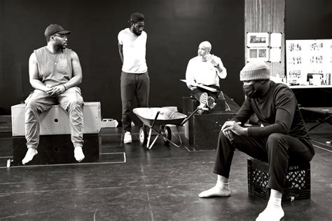 "Diggers" sheds light on the importance of Essential Workers - Montreal ...