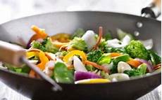 cucinare con il wok ricette wok come cucinare con la padella di origine orientale cucinare con il wok ricette wok come cucinare con la padella di origine orientale
