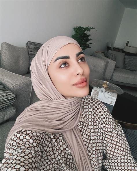 Farzana Naz (@farzananazofficial) • Instagram photos and videos