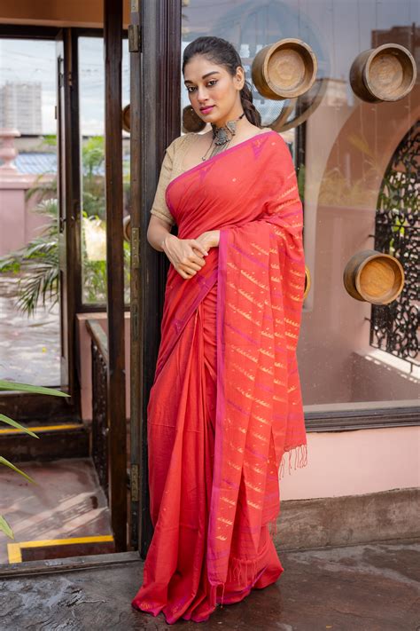 Red Jamdani With Karat Pallu Saree