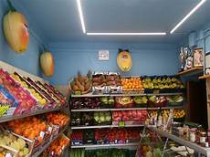 scaffali frutta e verdura arredamento ortofrutta como arredo negozio alimentari scaffali frutta e verdura arredamento ortofrutta como arredo negozio alimentari