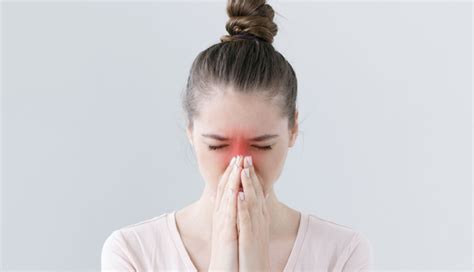 17 Major Causes of Blocked Nose - lifeberrys.com