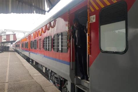 Railway Job: రైల్వేలో ఎక్కువ సాలరీ వచ్చే ఉద్యోగం ఏదో తెలుసా? బెనిఫిట్స్ ...