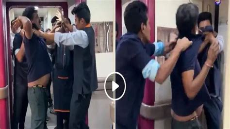 Vande Bharat Express: টয়লেট থেকে ঠেলতে ঠেলতে গেটে...! বন্দে ভারত ...