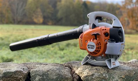 Best Leaf Blower Reviews - Gas Powered Leaf Blowers