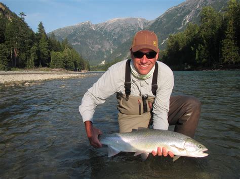 Far Bank names Larry Barrett as President and CEO | MidCurrent