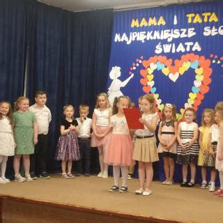 Szkoła Podstawowa im. Marszałka Józefa Piłsudskiego w Ostrowach Tuszowskich