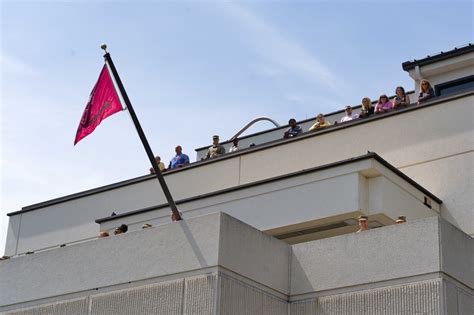 Madigan holds Change of Command Ceremony at Swan Plaza | Article | The ...