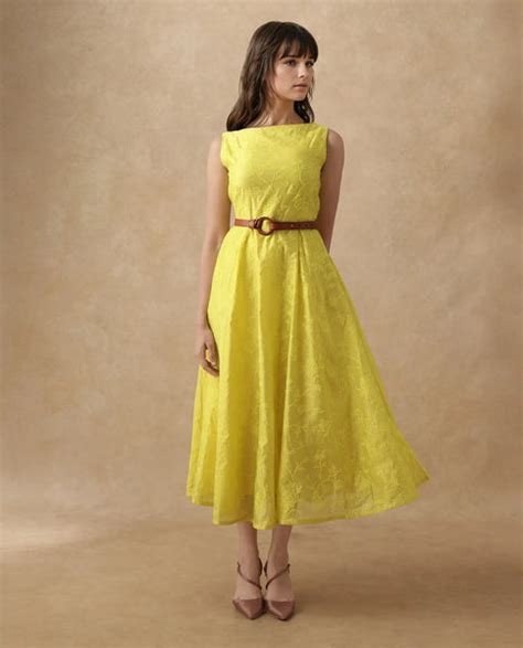 Rareism Women's Prero Green Viscose Blend Boat Neck Plain Sleeveless M