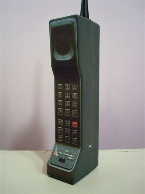 First Mobile Phone 的图像结果