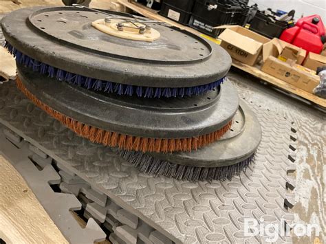 Essex Silver Line Black Stripper Floor Maintenance Pads BigIron Auctions