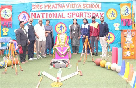 tribute to dhyan chand at srs school | Tribute To Dhyan Chand At Srs ...