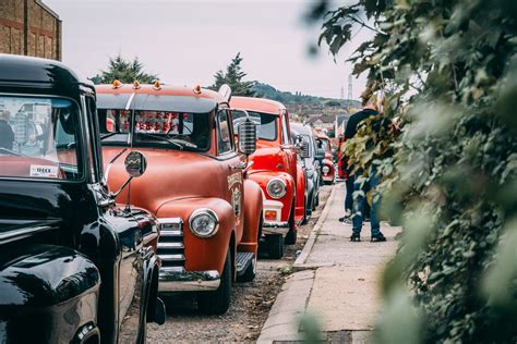 Farm Fresh Sunday Breakfast / Live Music Ft The Red Catz, Farm Fresh ...