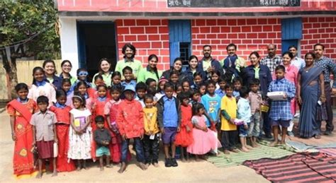 Vedanta Aluminium's 1,800 Employees Clock 4,000 Volunteer Hours - BW People