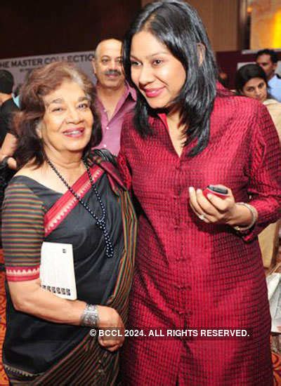 Amitav Ghosh with friends at 'People For Animals' fundraiser art ...