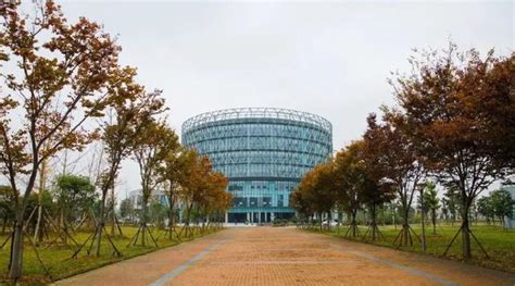 武汉校区·2021秋景（二）-长江大学武汉校区