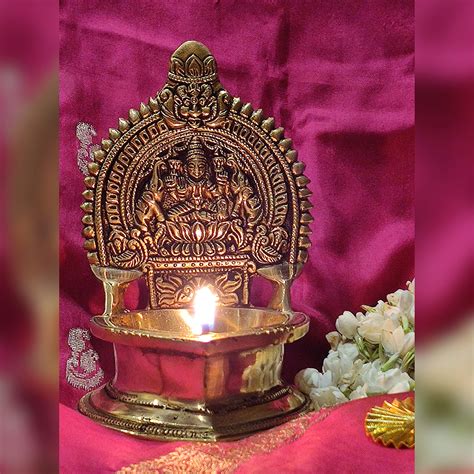 Indian Diwali Oil Lamp Pooja Diya Brass Light Puja Decorations Mandir ...