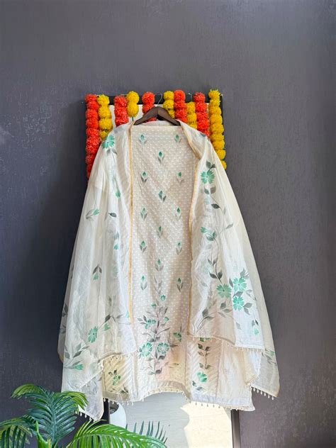 Luxurious Mul chanderi handpainted handwork suit – Kimkhwab