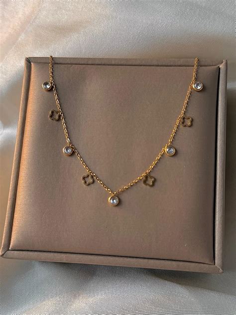 Champagne Problems Clover Necklace – Jewelsmars