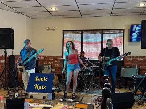 Sonic Katz - 4th of July on the Winfest stage in Winslow, AR, 1050 Hwy ...