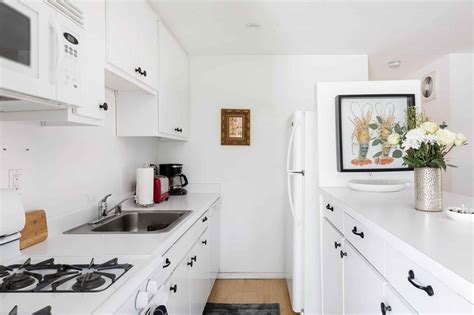 8 Gorgeous Santa Monica Airbnbs - Curated Airbnb Guides