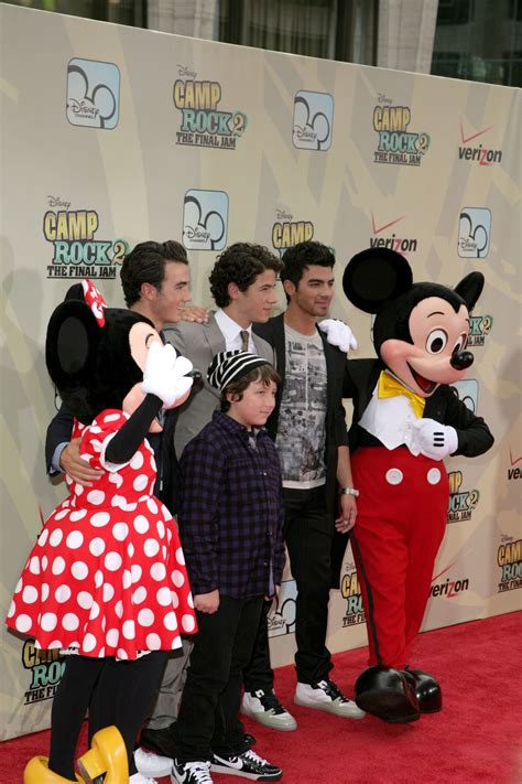 How 'Bonus Jonas' Frankie Jonas Became An Unlikely TikTok Star - Culture