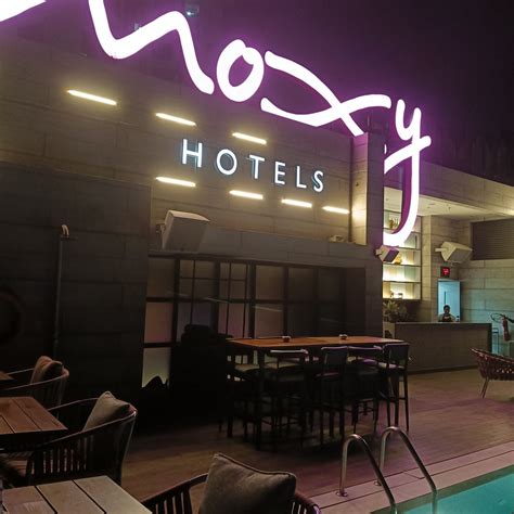 MOXY MUMBAI ANDHERI WEST - Hotel Reviews, Photos, Rate Comparison ...
