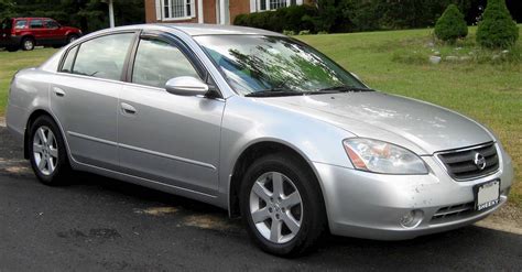 2004 Nissan Altima 2.5 S - Sedan Manual