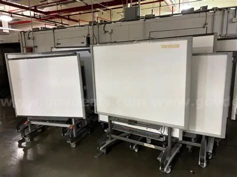 1 Lot of 26 Smartboards | GovDeals