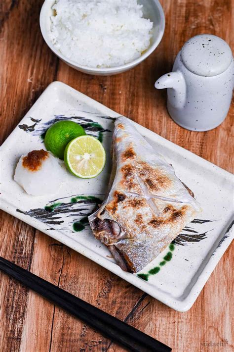 Hamachi Kama Shioyaki (Grilled Yellowtail Collar) | Sudachi