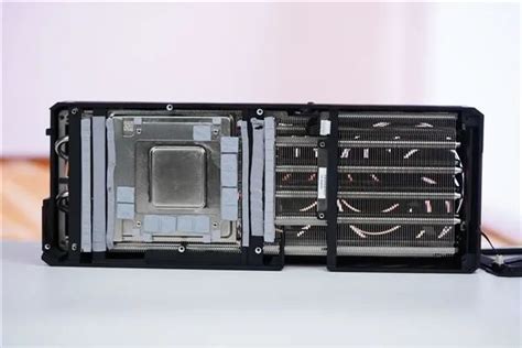 16499元起价格不变！NVIDIA中国特供RTX 5090 D v2正式发布：显存砍了一大刀-电子工程专辑