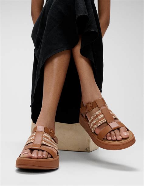 Sandals 的图像结果