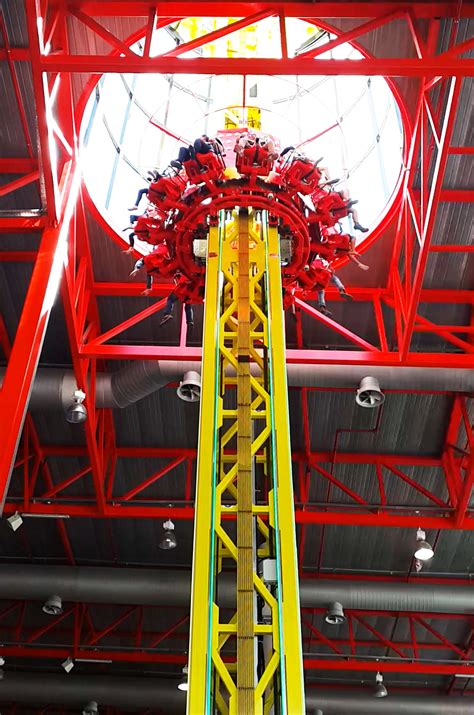 Drop Things Form High Building 的图像结果