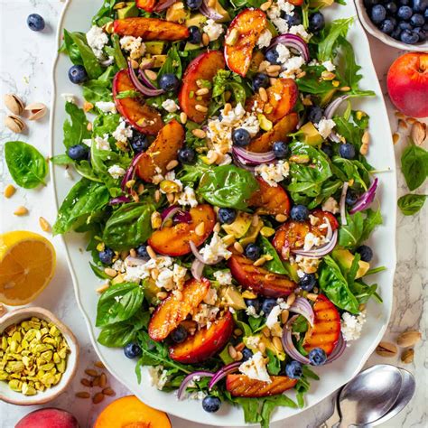 Grilled Peach Salad - Recipes Vista