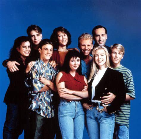 Beverly Hills 90210 Reboot Details | POPSUGAR Entertainment