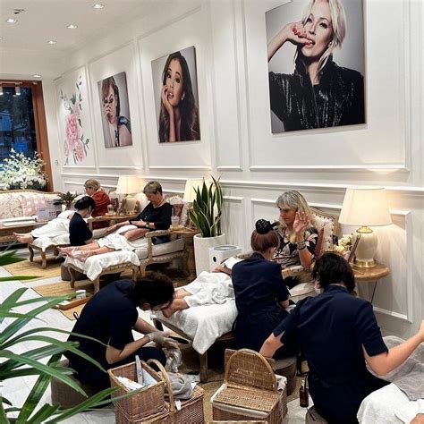 THE PRIVÉ SPA | INTERNATIONAL NAIL CARE & SPA | THAO DIEN (D2) - All ...