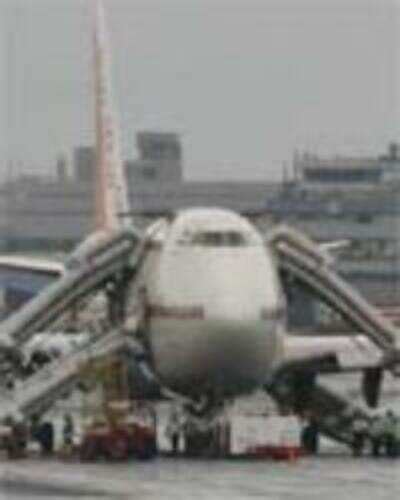 Pilots of flight on fire grounded