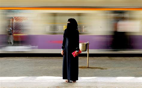 Burqa-Clad Girl Dances To The Tunes Of 'Kaala Chashma', Faces The Music ...