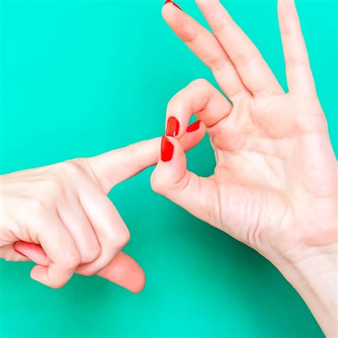 The Longest Fingers In The World