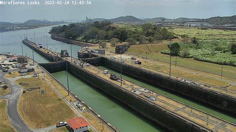 Webcam Panama Canal: Miraflores Locks