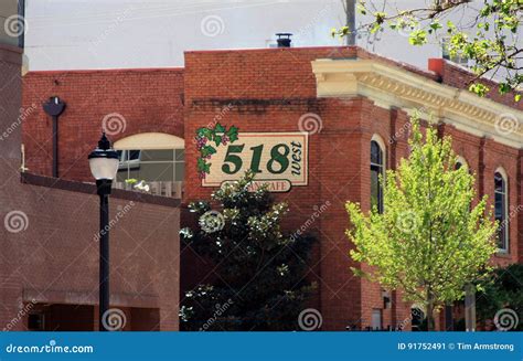 Raleigh Streetscape - Glenwood Ave Editorial Photo - Image of food ...