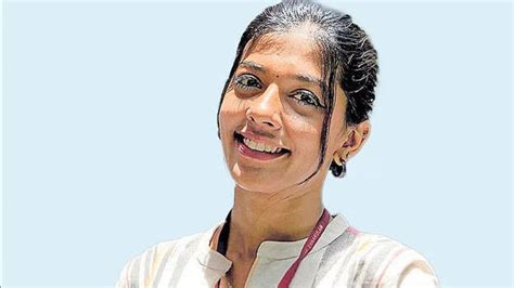 സെന്റ് തെരേസാസ് മുൻ ചെയർപേഴ്‌സൺ, സിനിമാ താരം; നികിതാ നയ്യാർ അന്തരിച്ചു ...