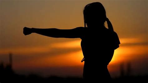 13 Ways To Help You Deal With Any Difficult Situation Like A Pro