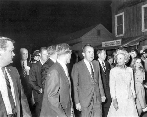 Richard Nixon 的图像结果