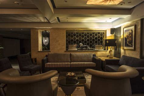 Architect Pulin Shah Plays with Scale in this Kolkata Residence ...