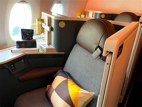 Flight Review: Etihad’s Airbus A350 Business Class Abu Dhabi To Paris