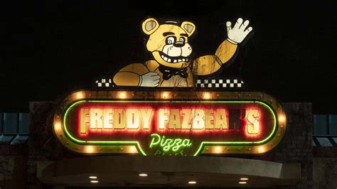 Download Freddy Fazbears Pizza Place Signage Night Wallpaper ...